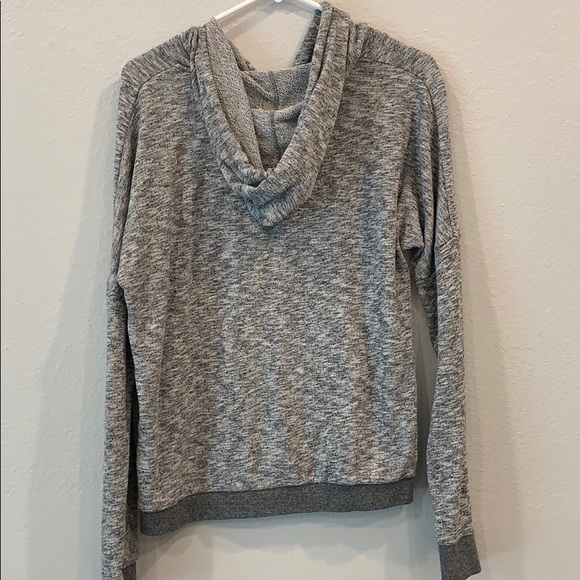 Skull Volcom Sweatshirt 💀 - Picture 2 of 3